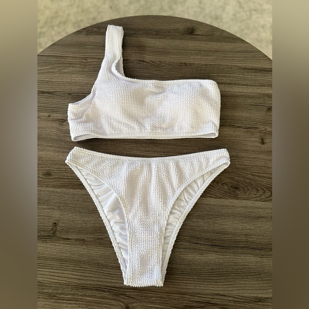 White One-Shoulder Bikini Set